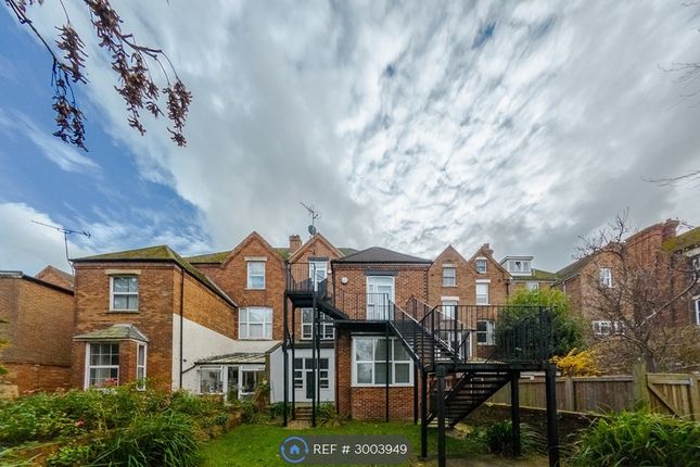 Flat A, Bouverie Road West, Folkestone photo 2