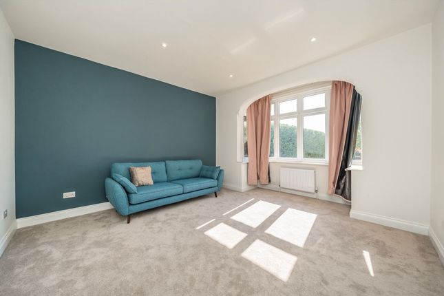 1, Erridge Road, London photo 4