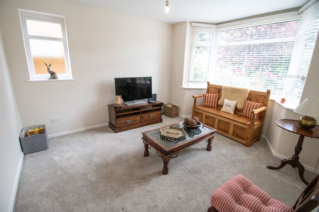 4, Dellcot Lane, Manchester photo 4