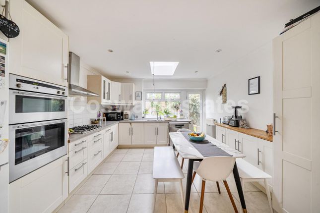 113, Daws Lane, Mill Hill, NW7, London photo 4
