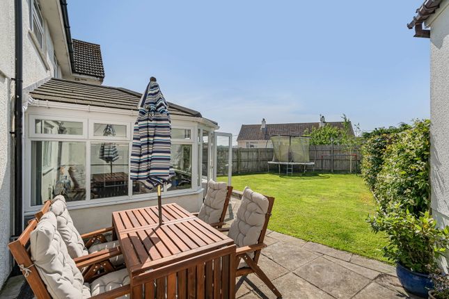 18, Laburnum Way, Totnes photo 2