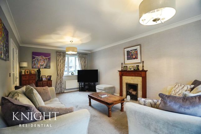 18, Coppingford End, Colchester photo 4