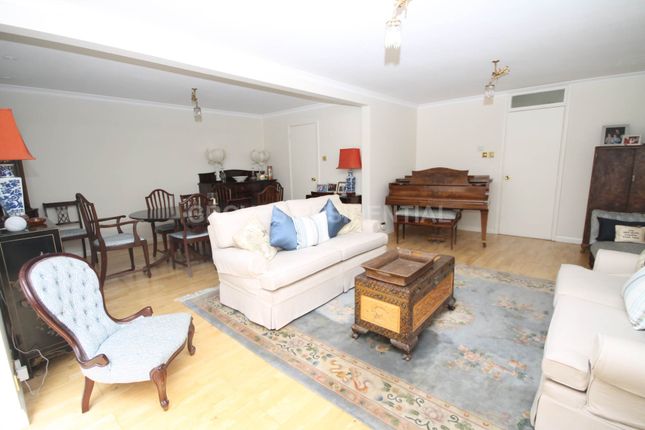 4, Warbank Lane, Kingston Upon Thames photo 3