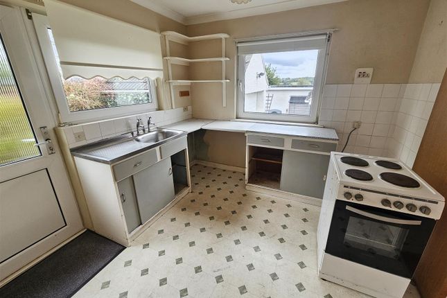 45, Priory Close, Tavistock photo 3