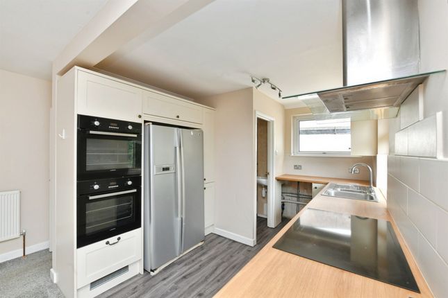 61, St. Edward Gardens, Plymouth photo 4