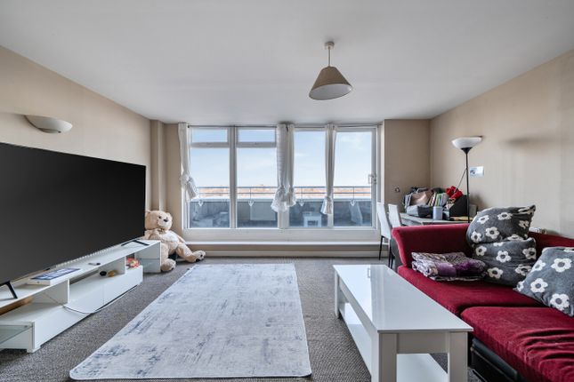 Flat 58, Ammonite House,, Flint Close, London photo 2