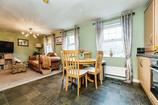61, Barberry Court, Barnsley photo 4