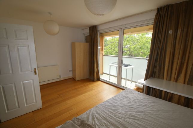 5 5 Clock Tower Mews,, Clocktower Mews, London photo 3