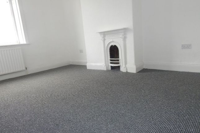 1 Court One, Batley photo 5