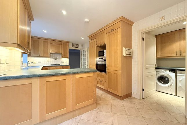 3, Parkfield View, Hertfordshire photo 4
