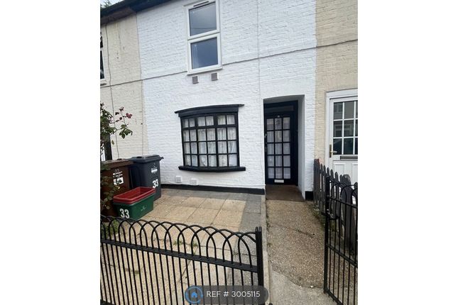 3-bed terraced on Hounslow, £2,395/mo