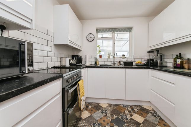 12, Market Close, Dulverton photo 2