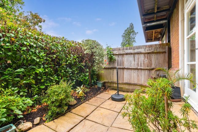 14 Buckswood Grange Rocks Road, Uckfield photo 4