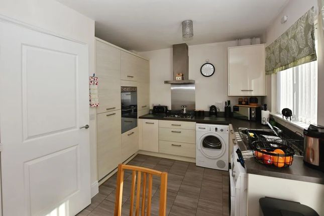 13, Foxglove Close Highweek, NEWTON ABBOT photo 3