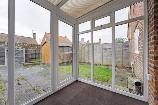 3 Holly Court, Swaffham photo 3