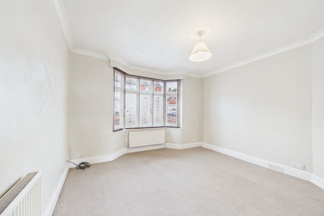 7, Clare Road, Maidenhead photo 2