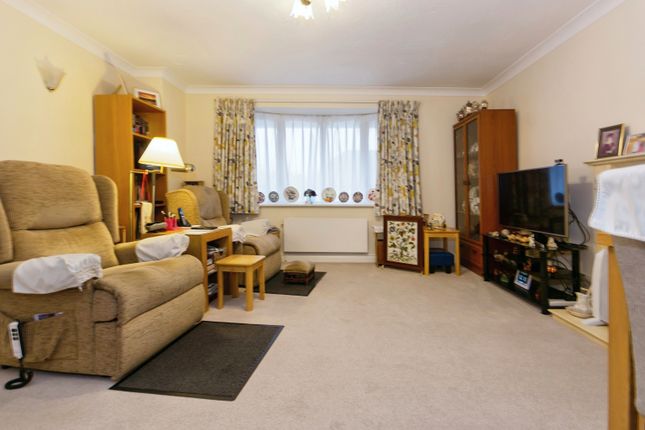 Flat for sale in Deerhurst Court, Solihull, West Midlands