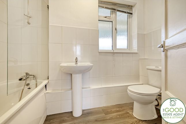 Flat for sale in Chester Road, Loughton