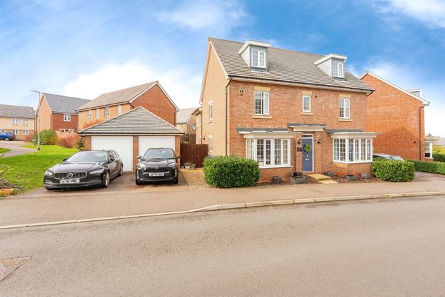 Thumbnail Detached house for sale in Summers Hill Drive, Papworth Everard, Cambridge