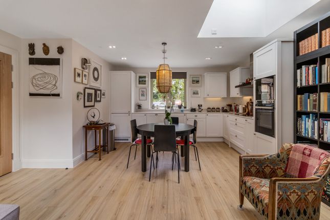 Lime Crescent, Siddington photo 3