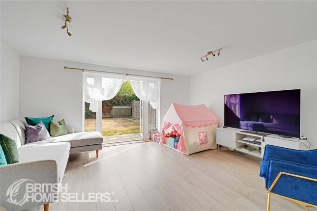 48, Tala Close, Surbiton photo 4