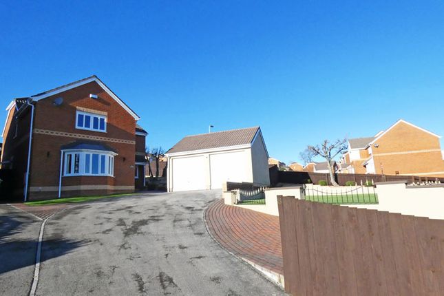 Thumbnail Detached house for sale in Cae Canol, Hengoed