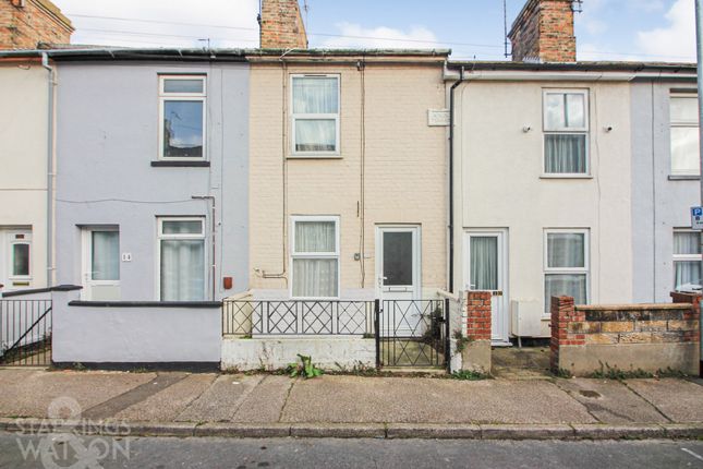 Terraced house to rent in Summer Road, Lowestoft