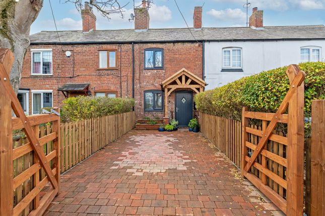 2-bed house on 54 Bates Lane, Frodsham, £280,000