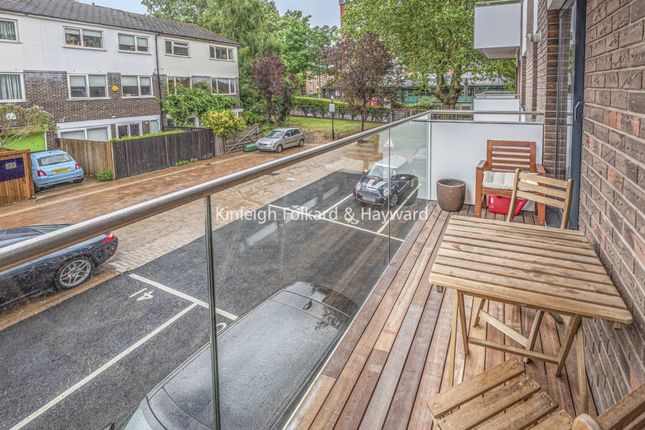 Thumbnail Flat to rent in Primrose Hill Road, London