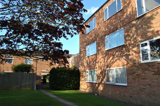 Thumbnail Flat to rent in Perry Hill, Tewkesbury, Gloucestershire