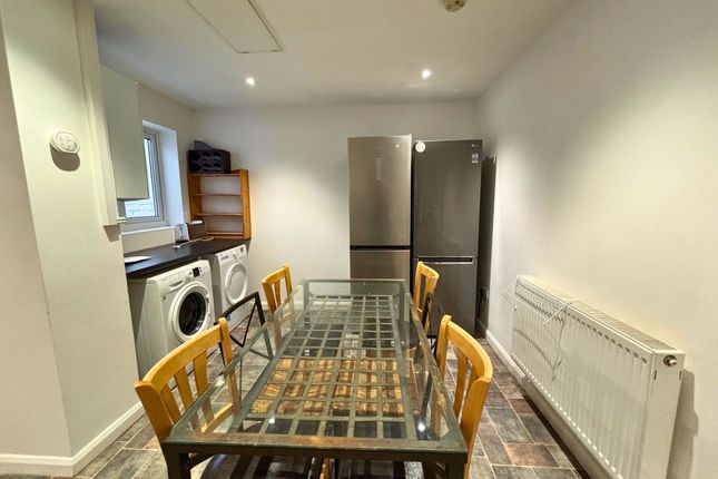 97 Portland Street, Exeter photo 5