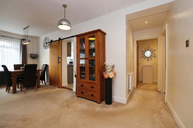 89, Ladysmith, Salisbury photo 4