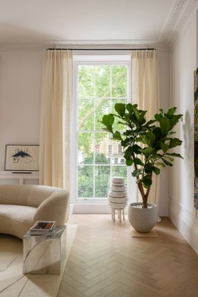 24, Connaught Square, London photo 2