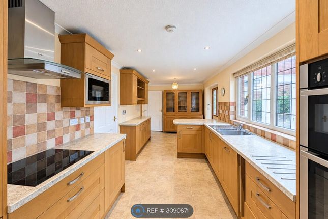 Ashlake Copse Lane, Wootton Bridge, Ryde photo 4