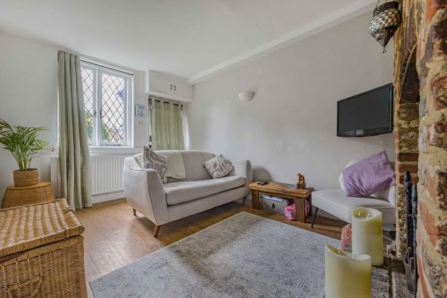 Tub Cottage, 7, London Road, Kent photo 4