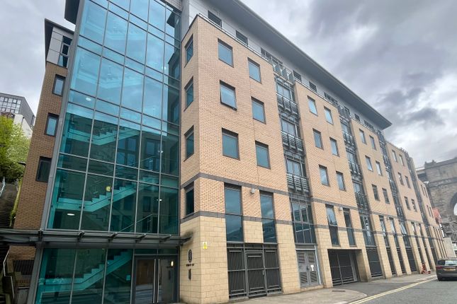 Flat to rent in Merchants Quay, 46-54 Close, Newcastle Upon Tyne