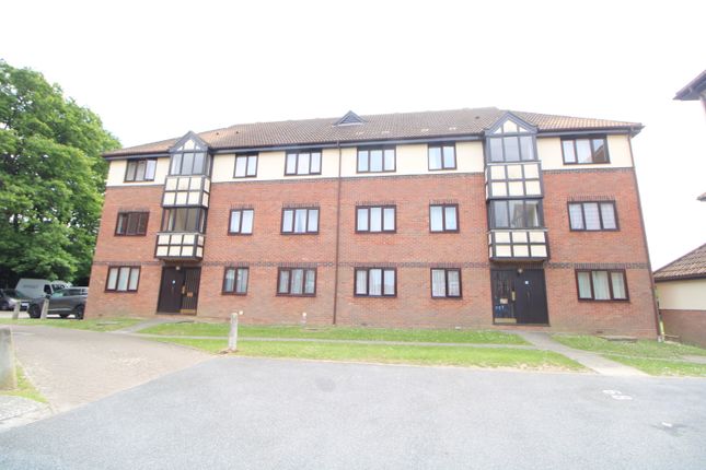 Thumbnail Flat for sale in Brinkley Place, Colchester