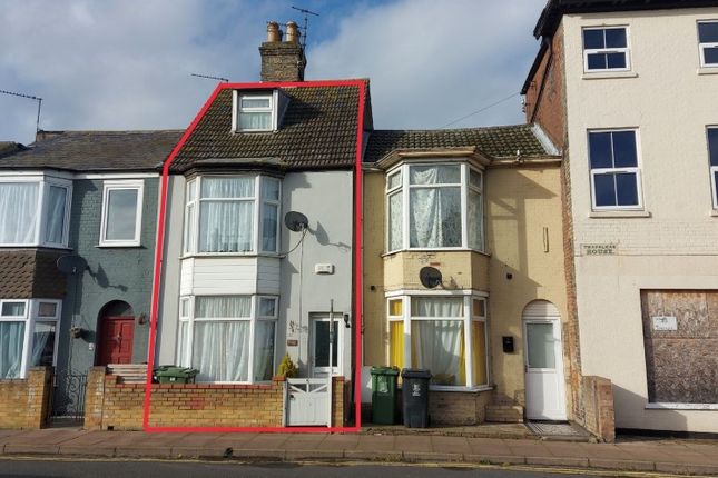 Terraced house for sale in 5 Trafalgar Square, Great Yarmouth, Norfolk