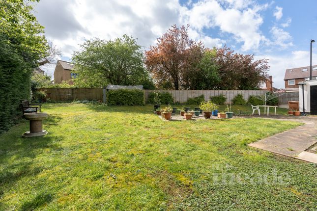 Semi-detached bungalow for sale in The Avenue, London