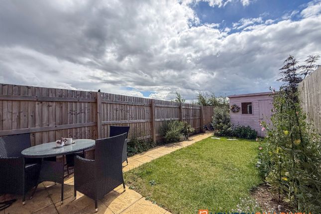 5 Anderby Close, Newark photo 3