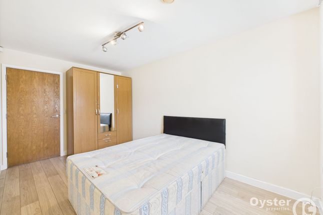Flat 2, Helix Court Hedera Place, Hounslow photo 4