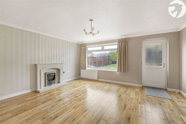 28, Montgomery Road, Dartford photo 4