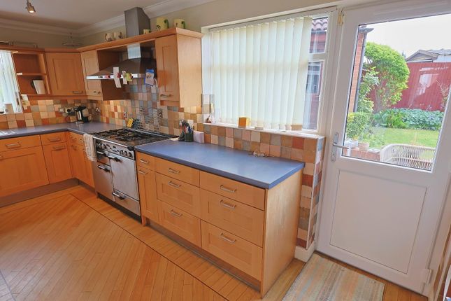 111, Gleneagles Road, Coventry photo 4
