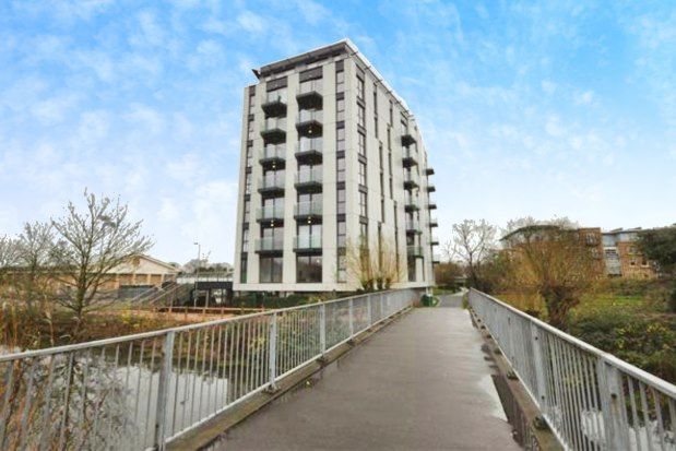 Thumbnail Flat to rent in Century Tower, Chelmsford