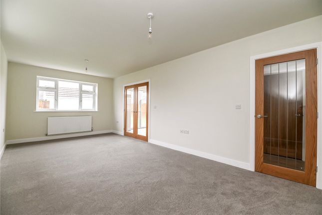 1, Durland Close, Hampshire photo 3