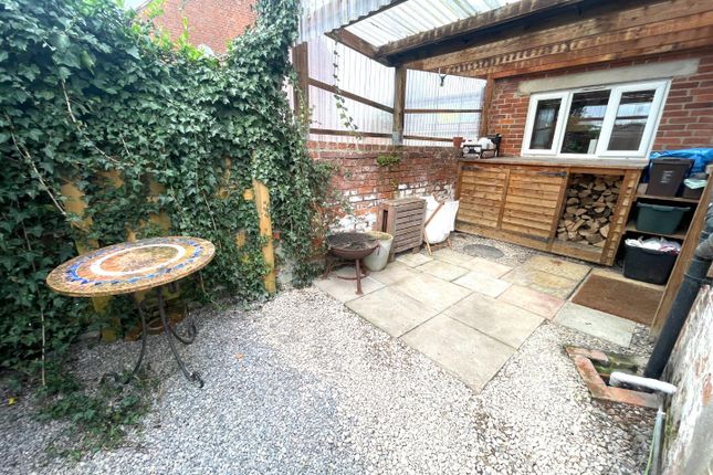 End terrace house for sale in Orchard Terrace, Glastonbury