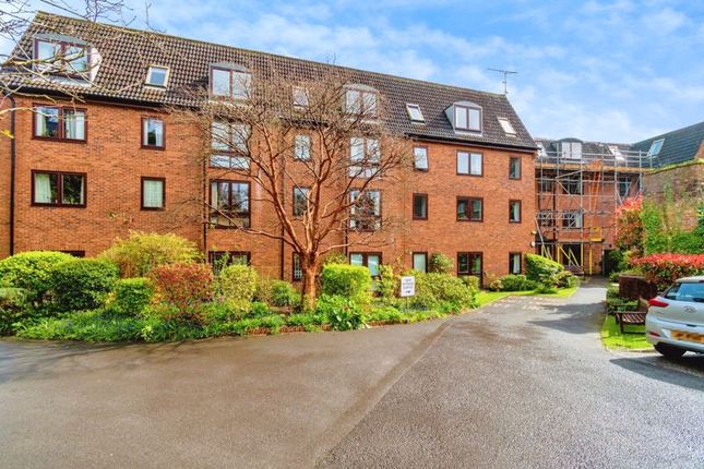 Flat for sale in Homerise House, Winchester