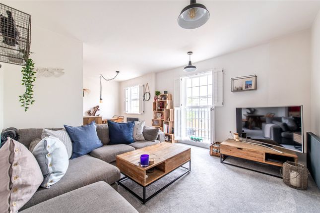 Flat 6, Ringlestone House,, Tarragon Road, Kent photo 2
