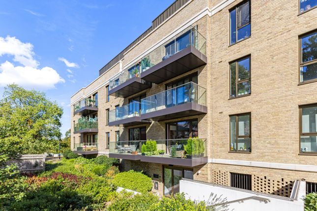 Flat 19, Bruton House, 10, Daffodil Crescent, Barnet photo 3