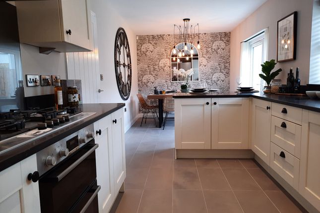 Plot 14, Laithe Avenue, Holmfirth photo 4